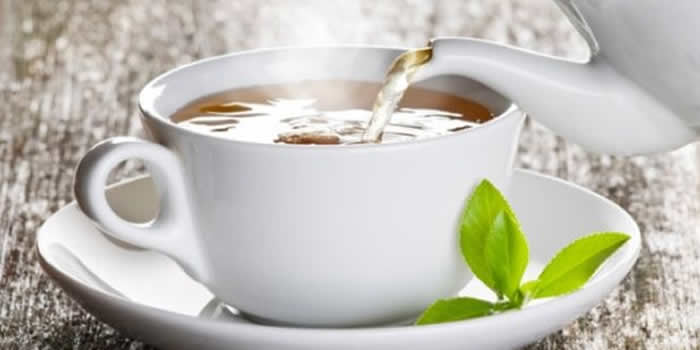 O chá pode ser consumido quente, frio ou natural (Foto: Reprodução)